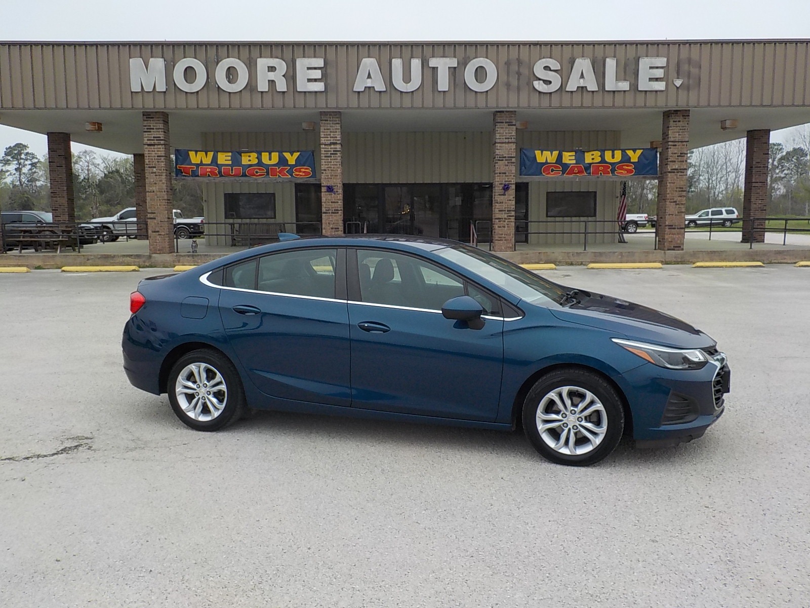 photo of 2019 Chevrolet Cruze LT Auto